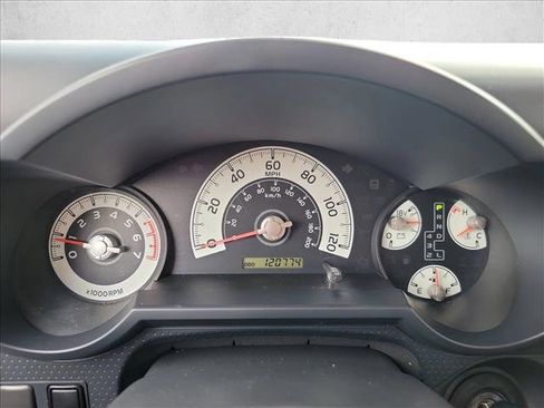 Used 2011 Toyota FJ Cruiser 4WD image 17