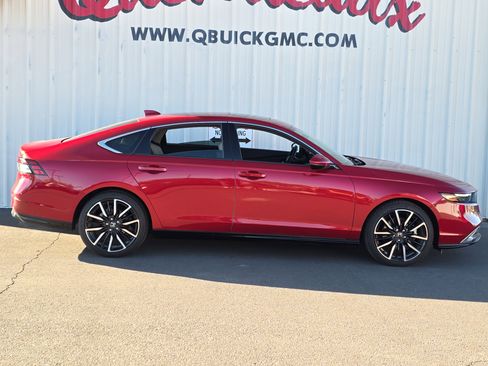 Used 2023 Honda Accord Touring image 10