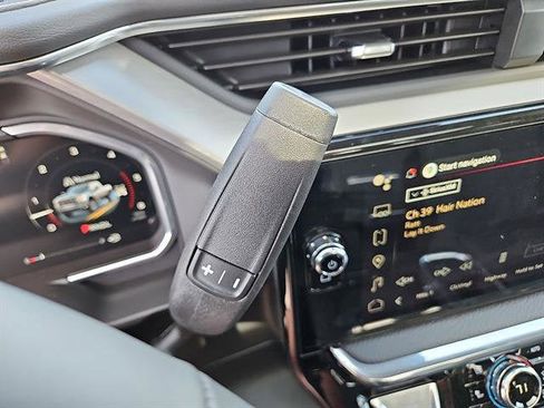 New 2026 GMC Sierra 2500 Denali w/ Denali Reserve Package image 18