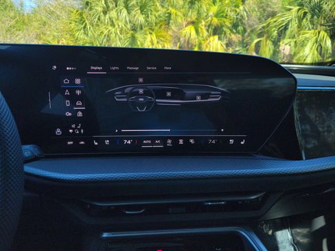 New 2025 Audi SQ5 Prestige image 24