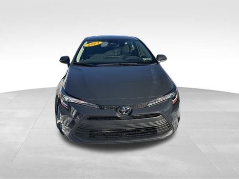 Used 2023 Toyota Corolla LE image 7