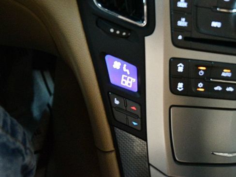 Used 2011 Cadillac CTS Performance RWD image 46