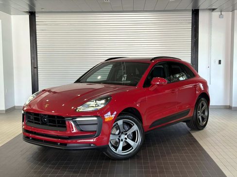 New 2026 Porsche Macan image 1