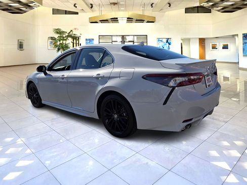 Used 2023 Toyota Camry XSE image 5
