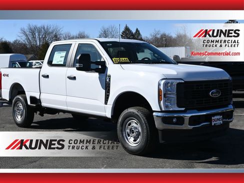 New 2026 Ford F250 XL w/ XL Chrome Package image 1