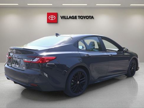 New 2026 Toyota Camry SE FWD image 5