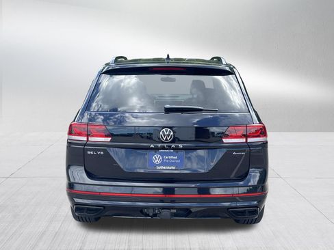 Certified 2023 Volkswagen Atlas SEL R-Line AWD/4WD image 6