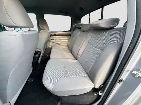 Used 2014 Toyota Tacoma 4x4 Double Cab image 29