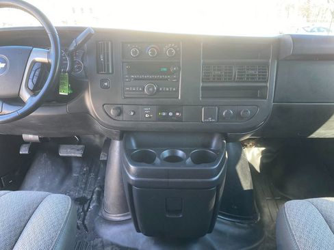 Used 2017 Chevrolet Express 2500 LS image 20
