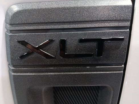Used 2024 Ford Maverick XLT w/ XLT Luxury Package AWD/4WD image 17
