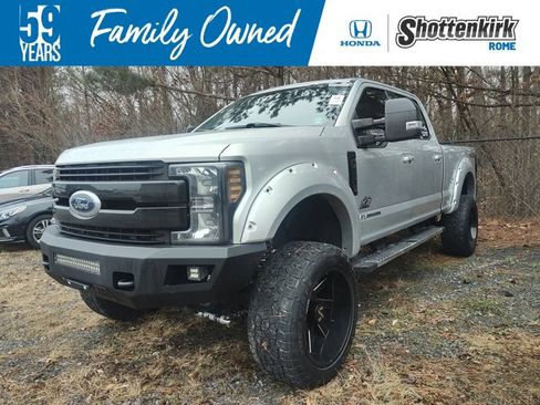 Used 2019 Ford F250 Lariat w/ Lariat Ultimate Package image 1