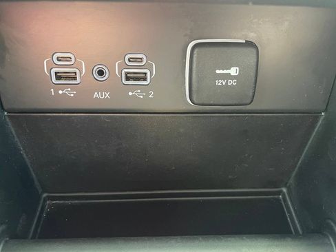 Used 2025 Jeep Grand Cherokee L Limited AWD/4WD image 42