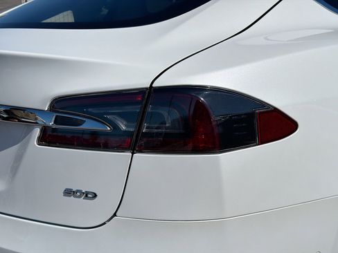 Used 2016 Tesla Model S 90D image 10