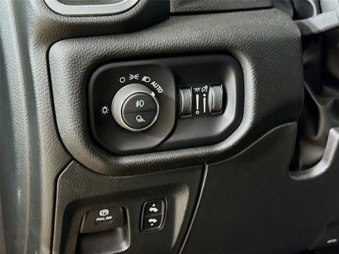 Used 2023 RAM 1500 Laramie AWD/4WD image 14