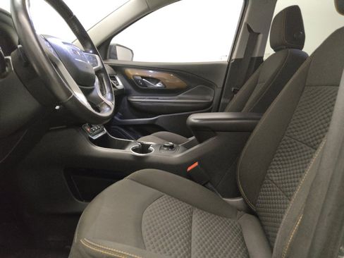 Used 2020 GMC Terrain SLE w/ Elevation Edition FWD image 17