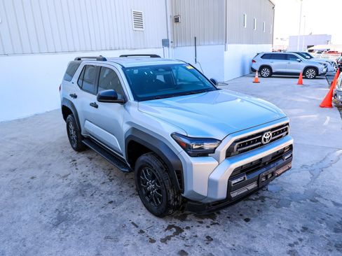 Used 2025 Toyota 4Runner Limited image 5