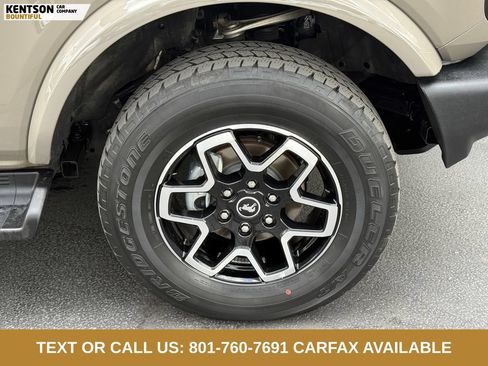 Used 2025 Ford Bronco Outer Banks AWD/4WD image 13