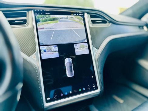 Used 2017 Tesla Model S 75 RWD image 17