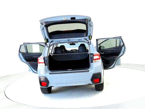 Used 2018 Subaru Crosstrek 2.0i Limited image 11