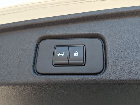 Certified 2024 Nissan Pathfinder Platinum AWD/4WD image 35