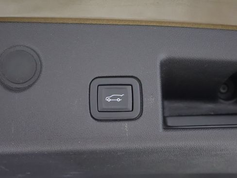 Used 2024 Chevrolet Equinox LT w/ LPO, Floor Liner Package FWD image 21