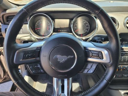 Used 2016 Ford Mustang Coupe RWD image 19