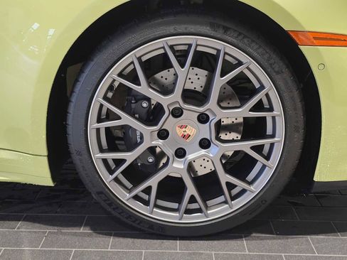 Used 2025 Porsche 911 Carrera image 11