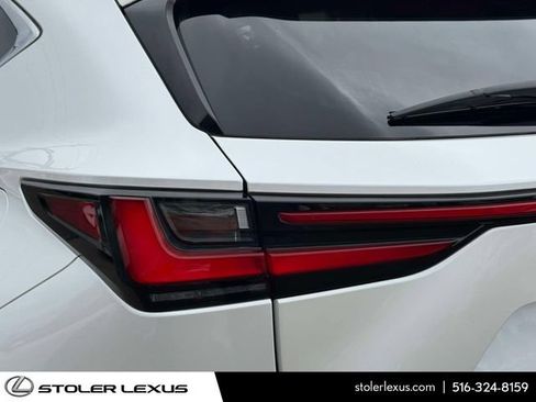 Used 2022 Lexus NX 250 FWD image 14