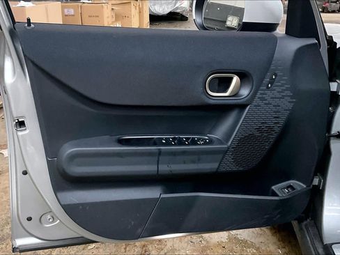 Certified 2025 MINI Cooper 4-Door Hardtop image 25