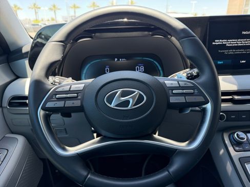 Used 2025 Hyundai Palisade SEL FWD image 9