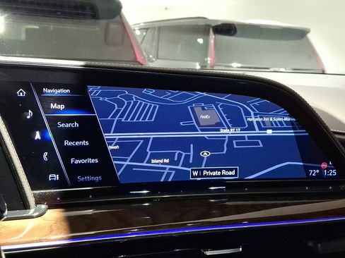 Used 2023 Cadillac Escalade Premium Luxury Platinum AWD/4WD image 24