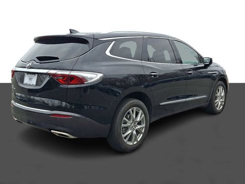 Used 2024 Buick Enclave Essence w/ Experience Buick Package image 6