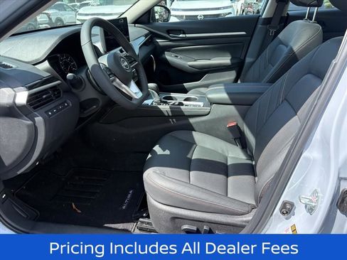 New 2026 Nissan Altima 2.5 SR FWD image 17