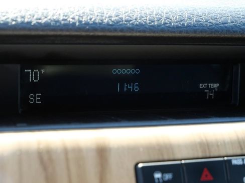 Used 2011 Ford F150 Lariat w/ Lariat Plus Pkg AWD/4WD image 26