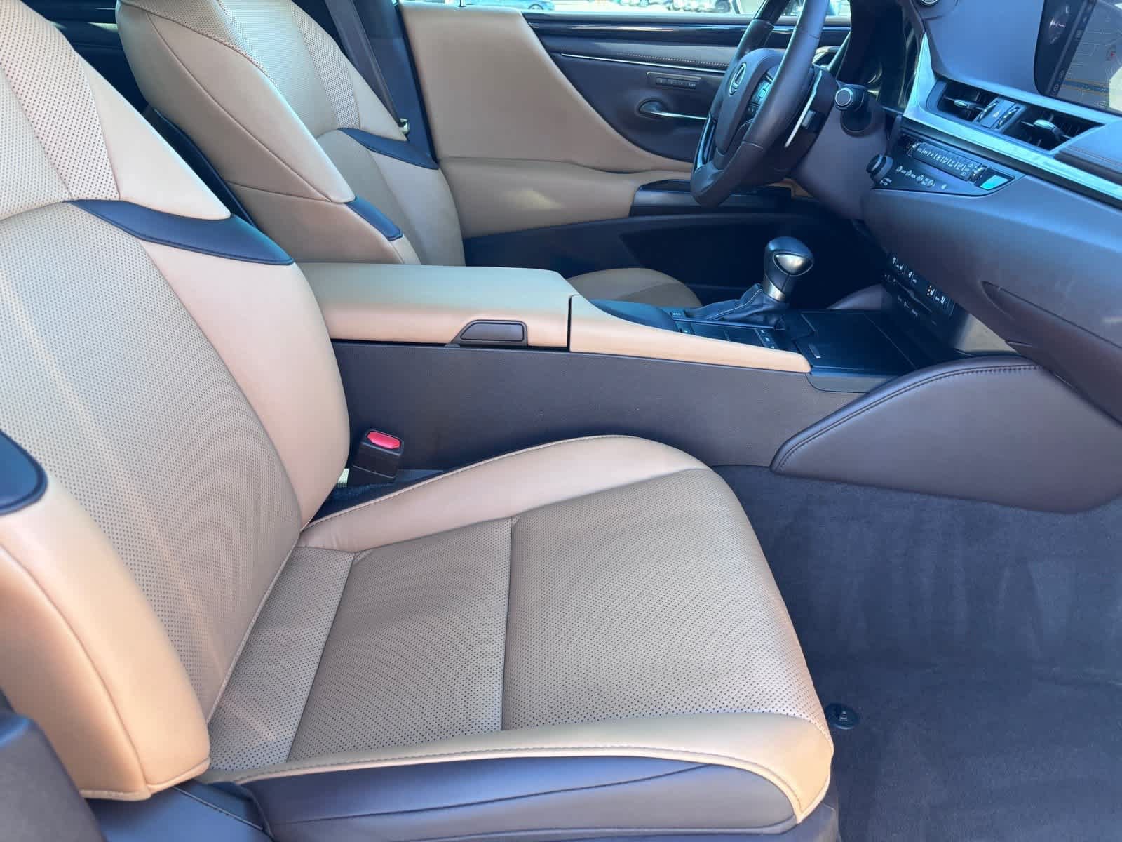 Used 2019 Lexus ES 300h w/ Premium Package FWD image 14