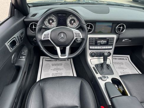Used 2012 Mercedes-Benz SLK 350 image 21