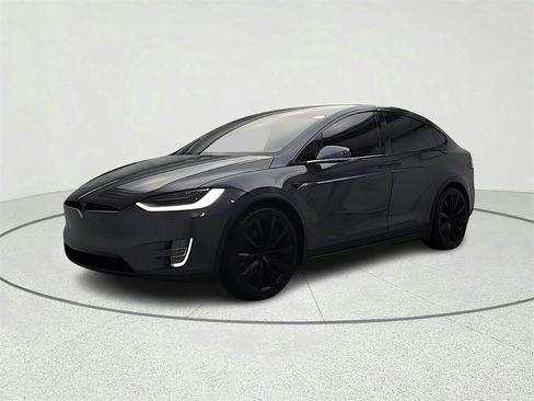 Used 2020 Tesla Model X Long Range image 3