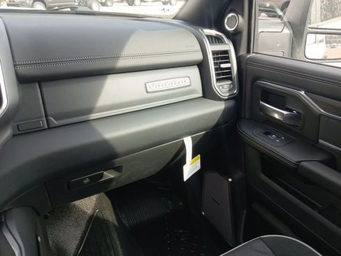 New 2026 RAM 4500 Laramie w/ Laramie Trim Package image 32