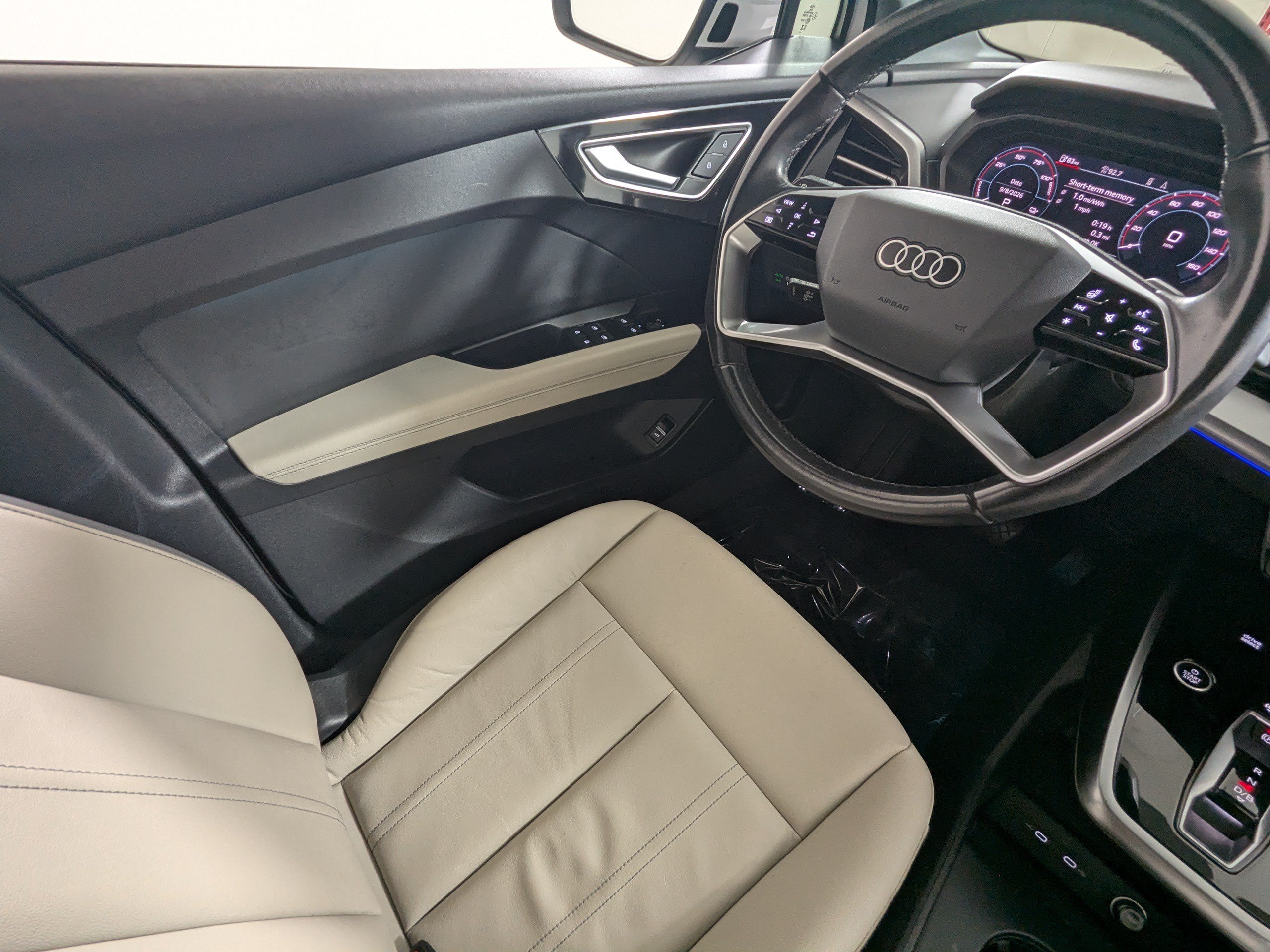 Certified 2023 Audi Q4 e-tron Premium Plus w/ Premium Plus AWD/4WD image 9
