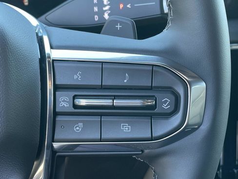 New 2026 GMC Yukon Elevation image 12