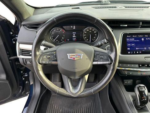 Used 2020 Cadillac XT4 Premium Luxury image 11