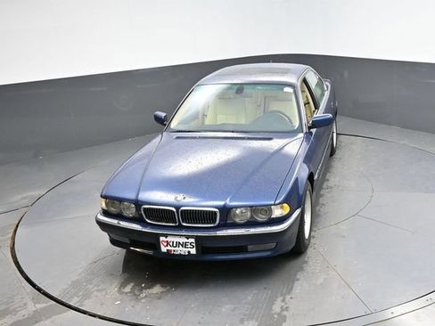 Used 2001 BMW 740i RWD image 34