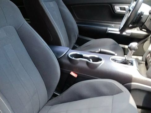 Used 2020 Ford Mustang Coupe RWD image 10