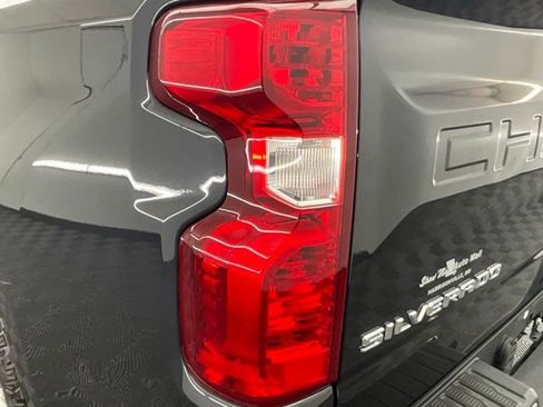 Used 2022 Chevrolet Silverado 1500 LT image 18