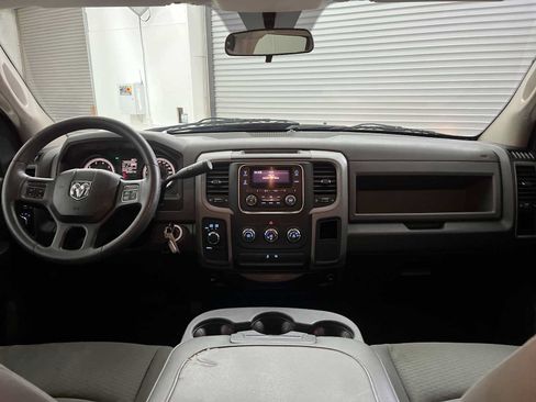 Used 2014 RAM 1500 Express AWD/4WD image 10