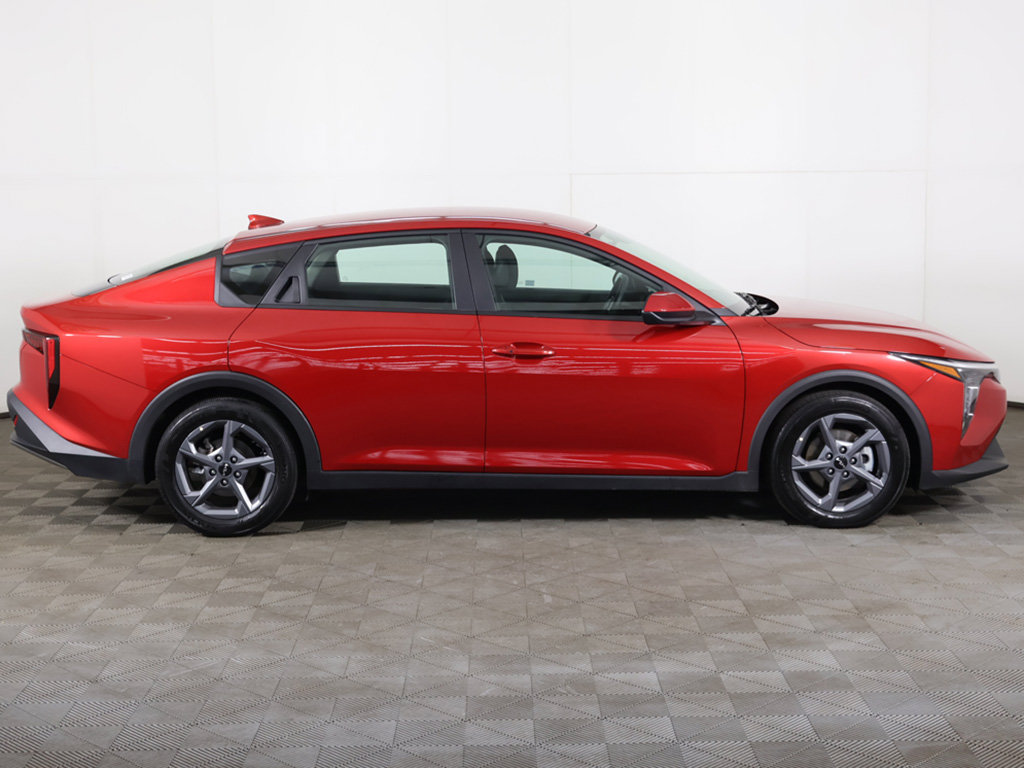 Used 2025 Kia K4 FWD image 16