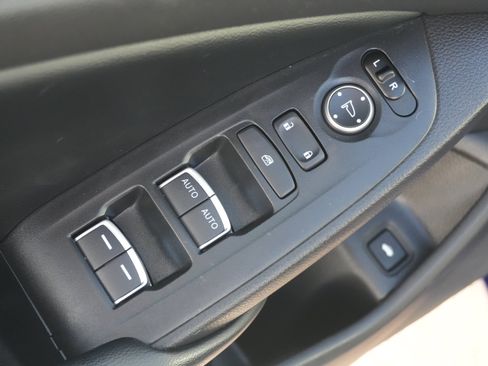 Used 2018 Honda Accord Sport image 17