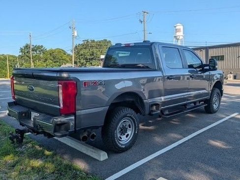 Used 2024 Ford F250 XL w/ FX4 Off-Road Package AWD/4WD image 4
