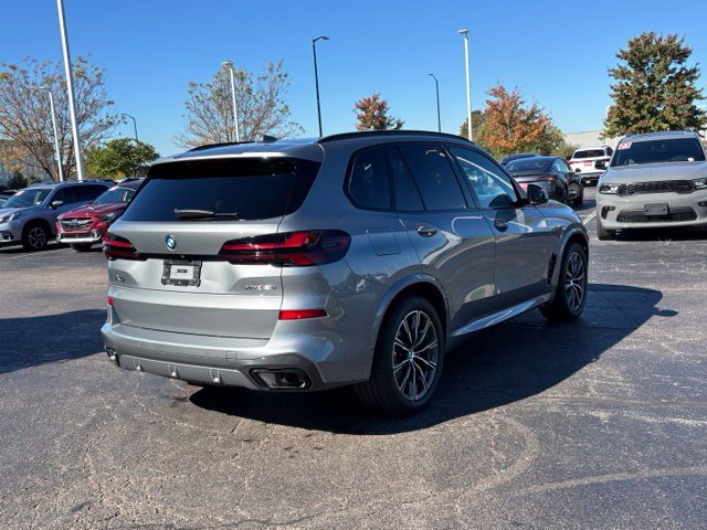 Used 2024 BMW X5 xDrive40i w/ M Sport Package AWD/4WD image 13