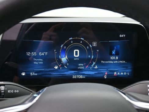 Used 2025 Chevrolet Equinox LT w/ Convenience Package II FWD image 10